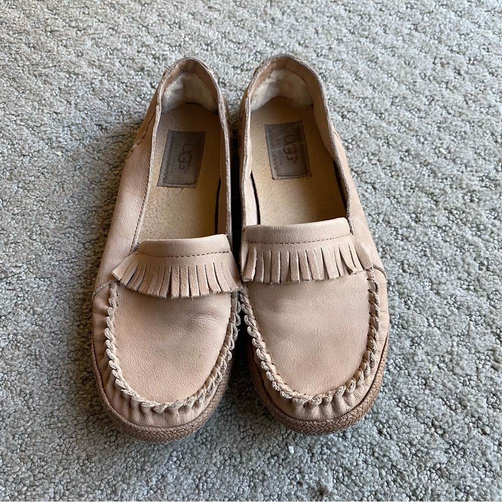 Ugg “Marrah” Loafer Tan Moccasin Size 6.5